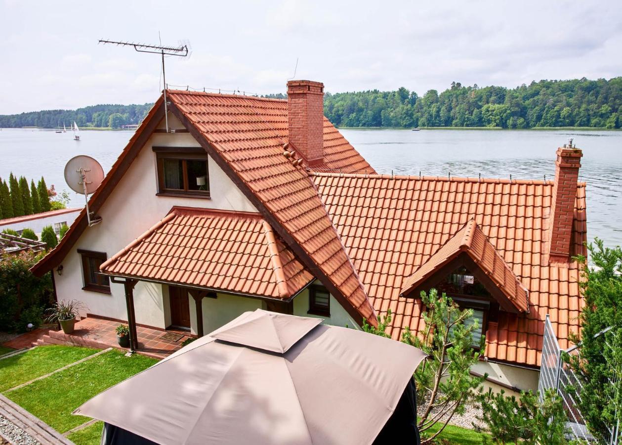 Willa Nad Jeziorem Mikołajki Exterior photo